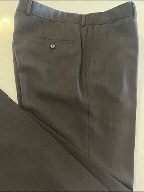 Hugo Boss Men's Charcoal Dress Pants - Flat Front Tailored Style